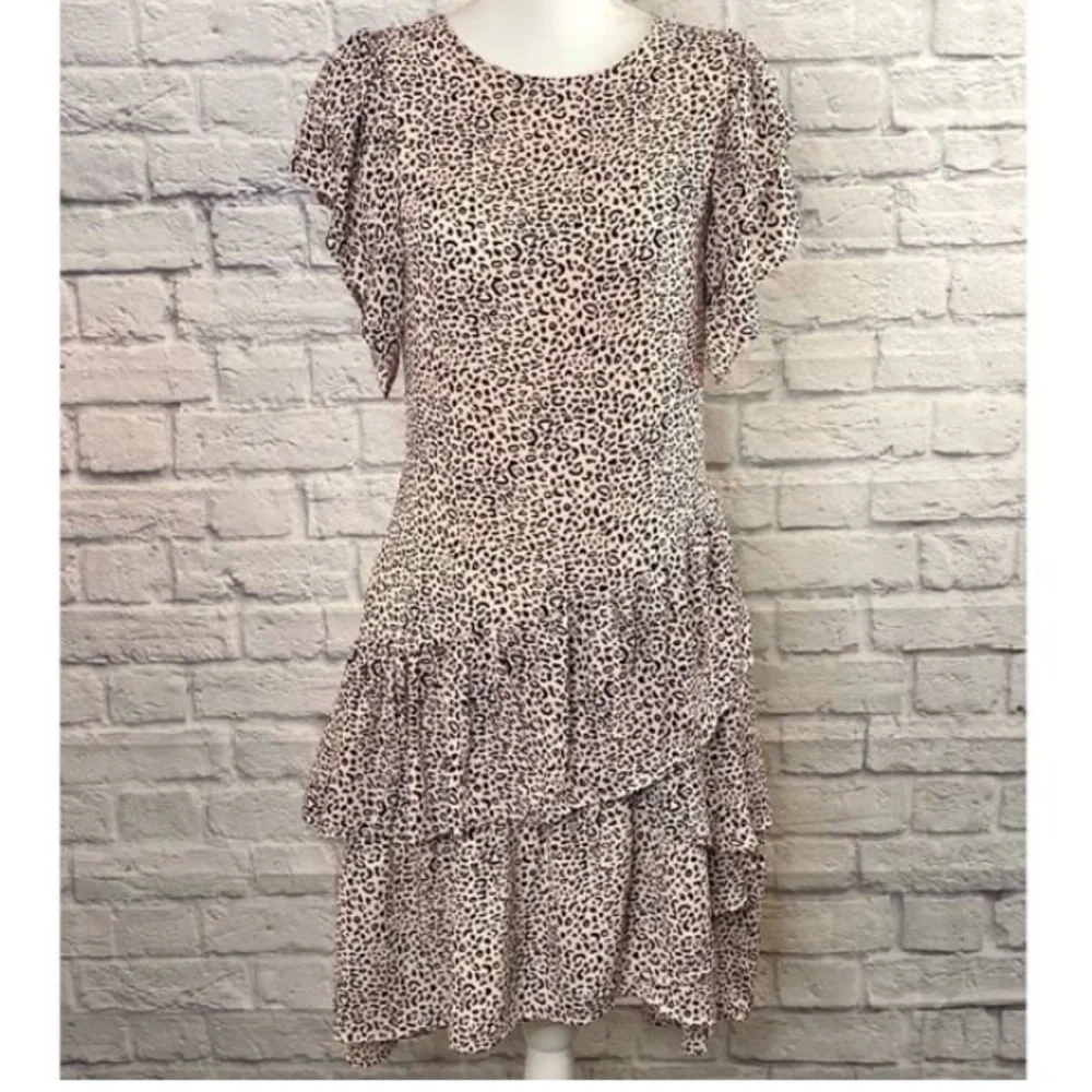 Who What Wear Ruffle Leopard Dress š - Picture 4 of 11
